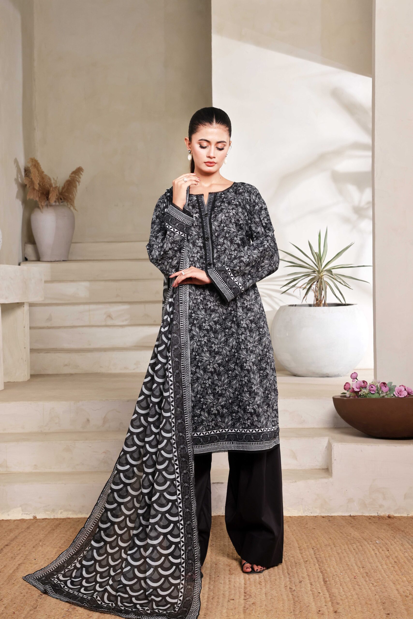 Black & White Lawn Collection Vol.1 – D10