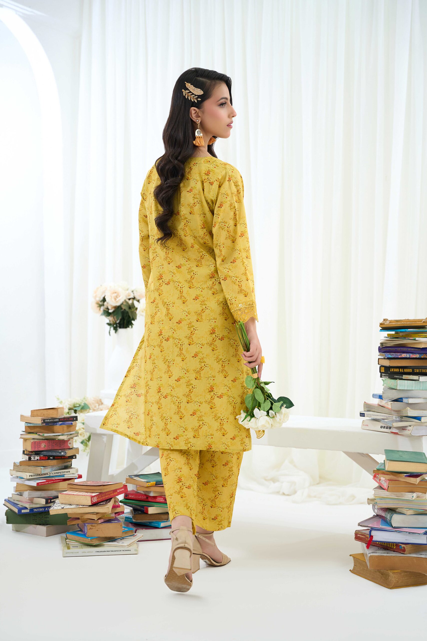 Breeze Edits Embroidered Collection – D09