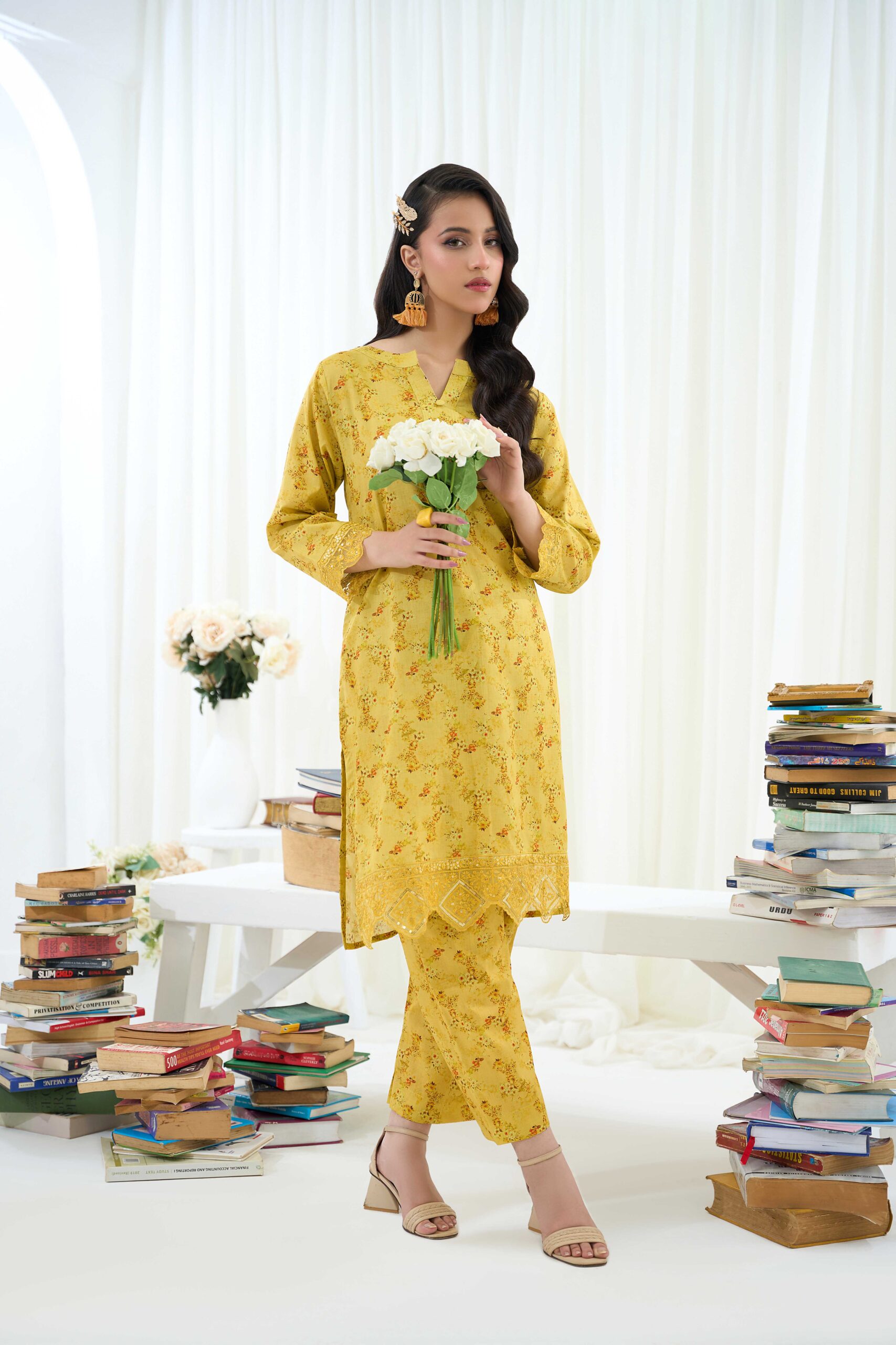 Breeze Edits Embroidered Collection – D09