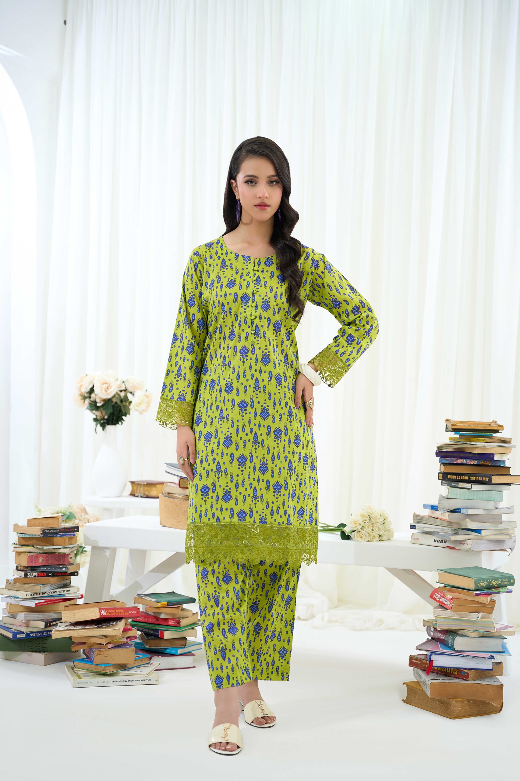 Breeze Edits Embroidered Collection – D10