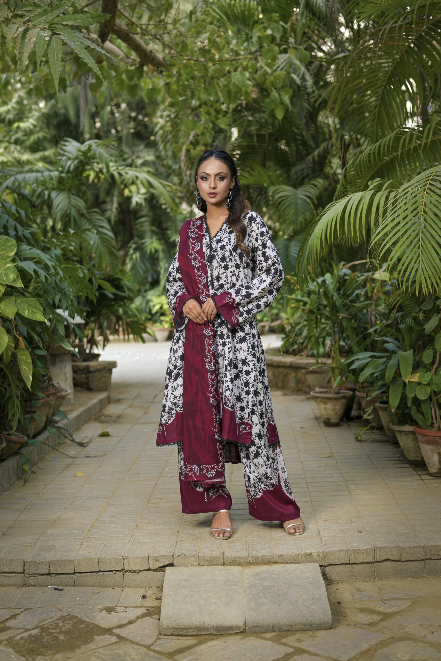 Wintertide Pret’25 Linen Edition – D01