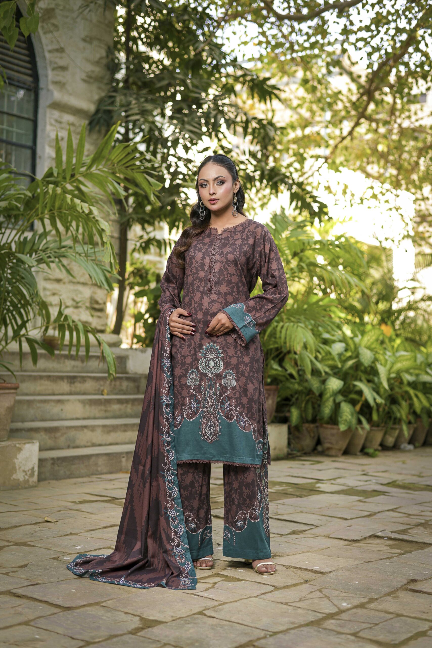 Wintertide Pret’25 Linen Edition – D02