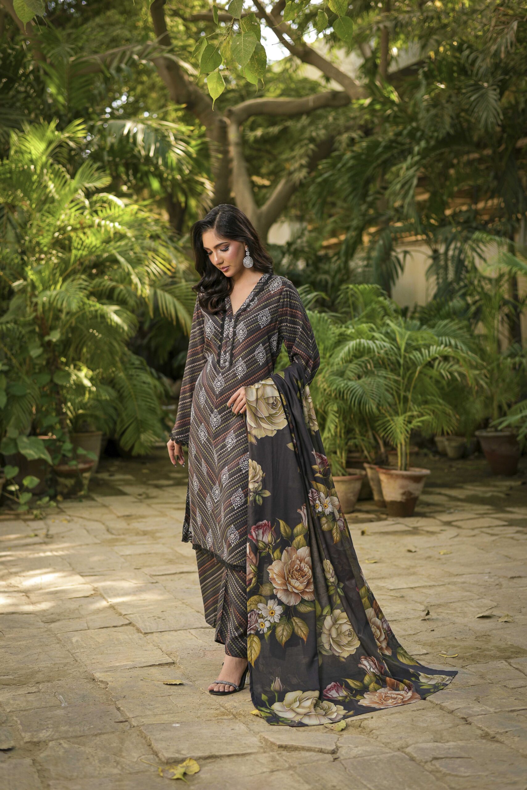 Wintertide Pret’25 Linen Edition – D03