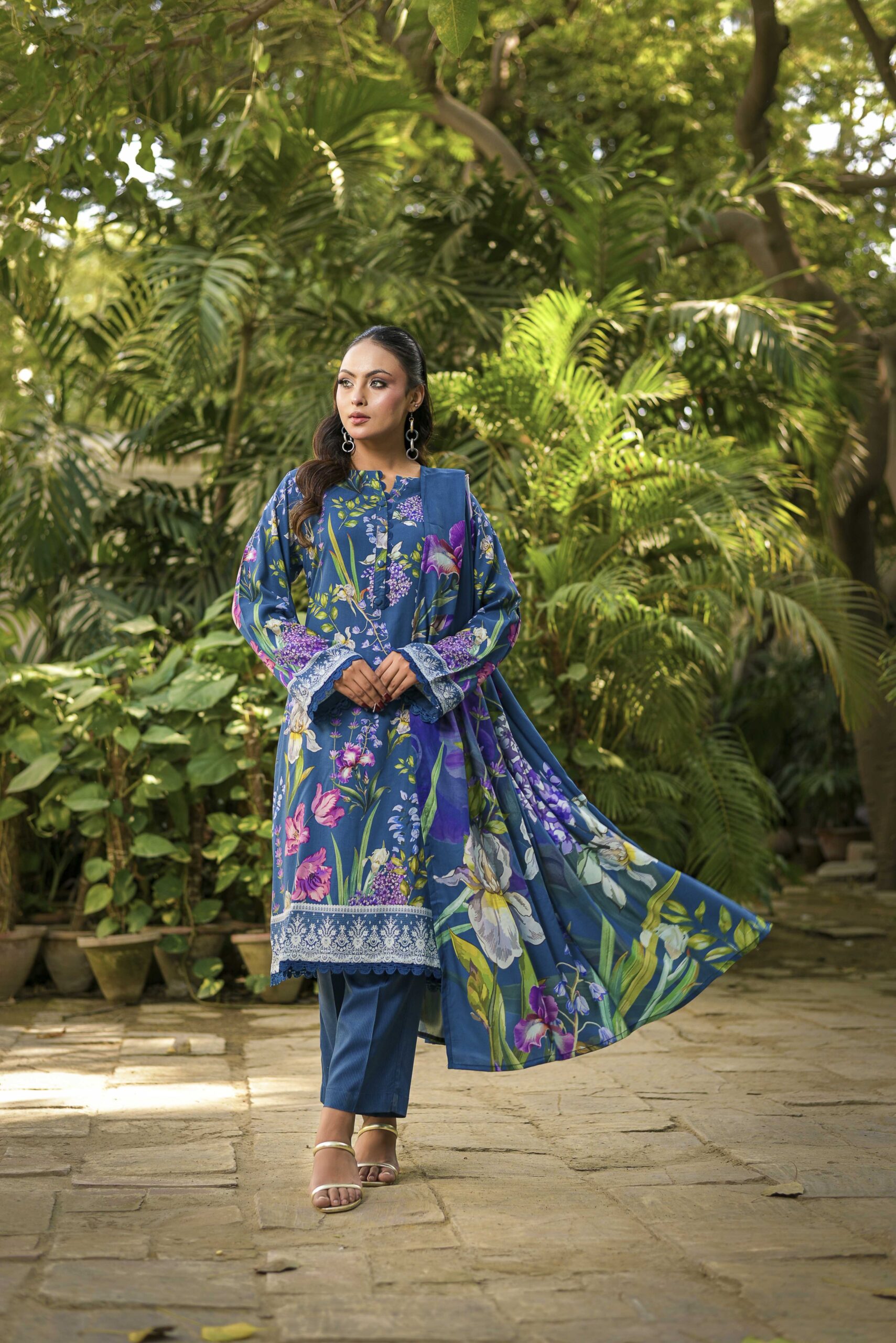 Wintertide Pret’25 Linen Edition – D04