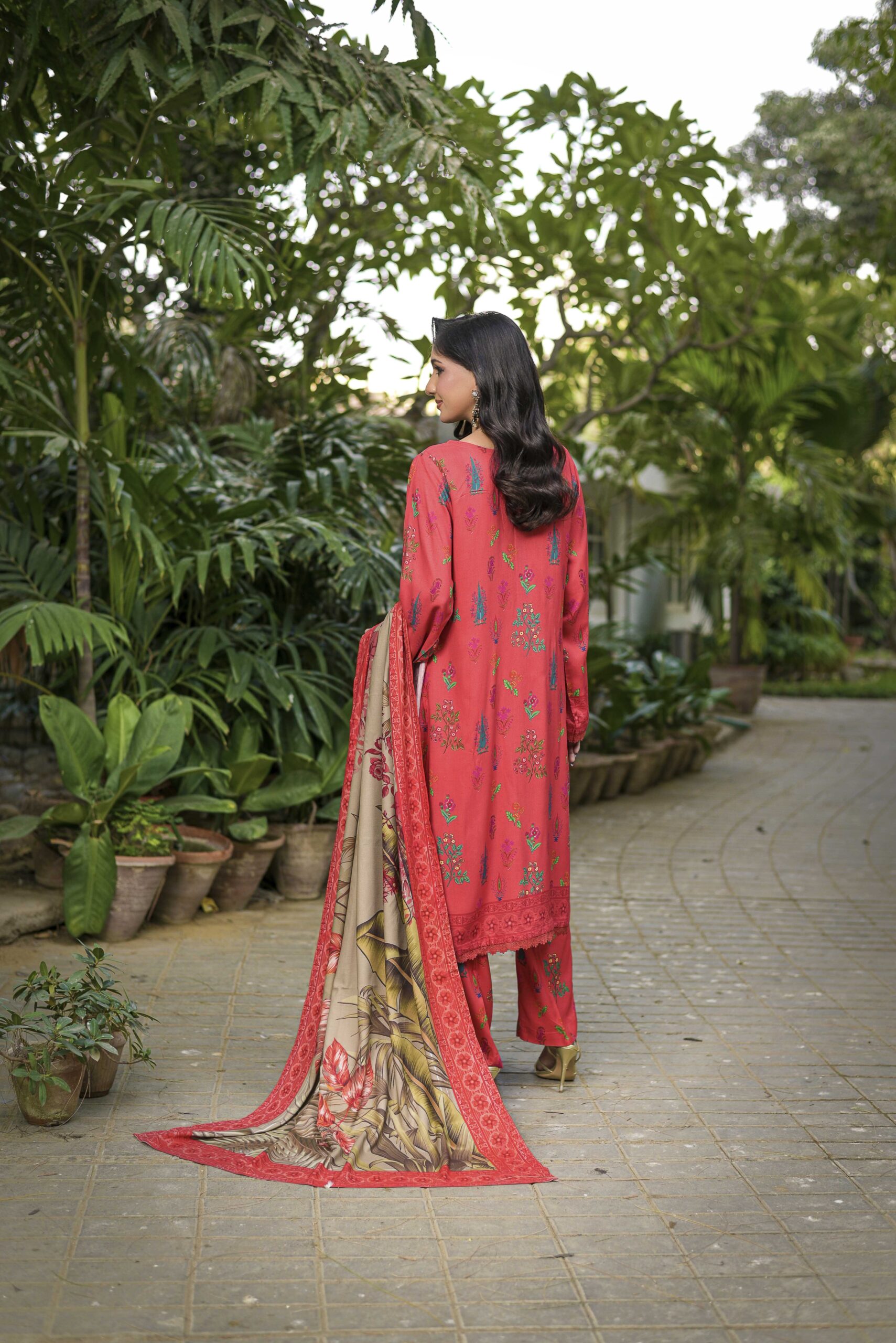 Wintertide Pret’25 Linen Edition – D07