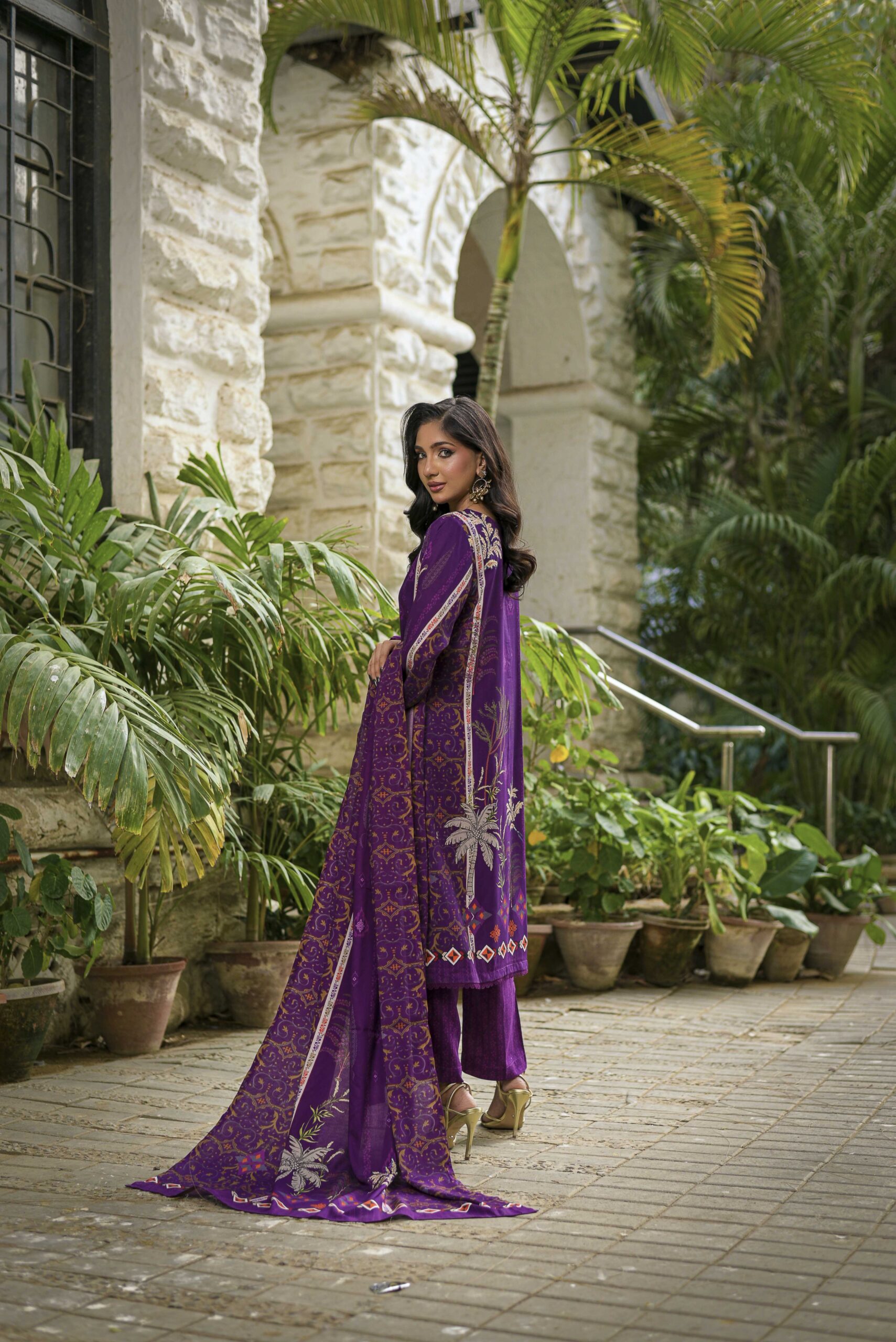 Wintertide Pret’25 Linen Edition – D10