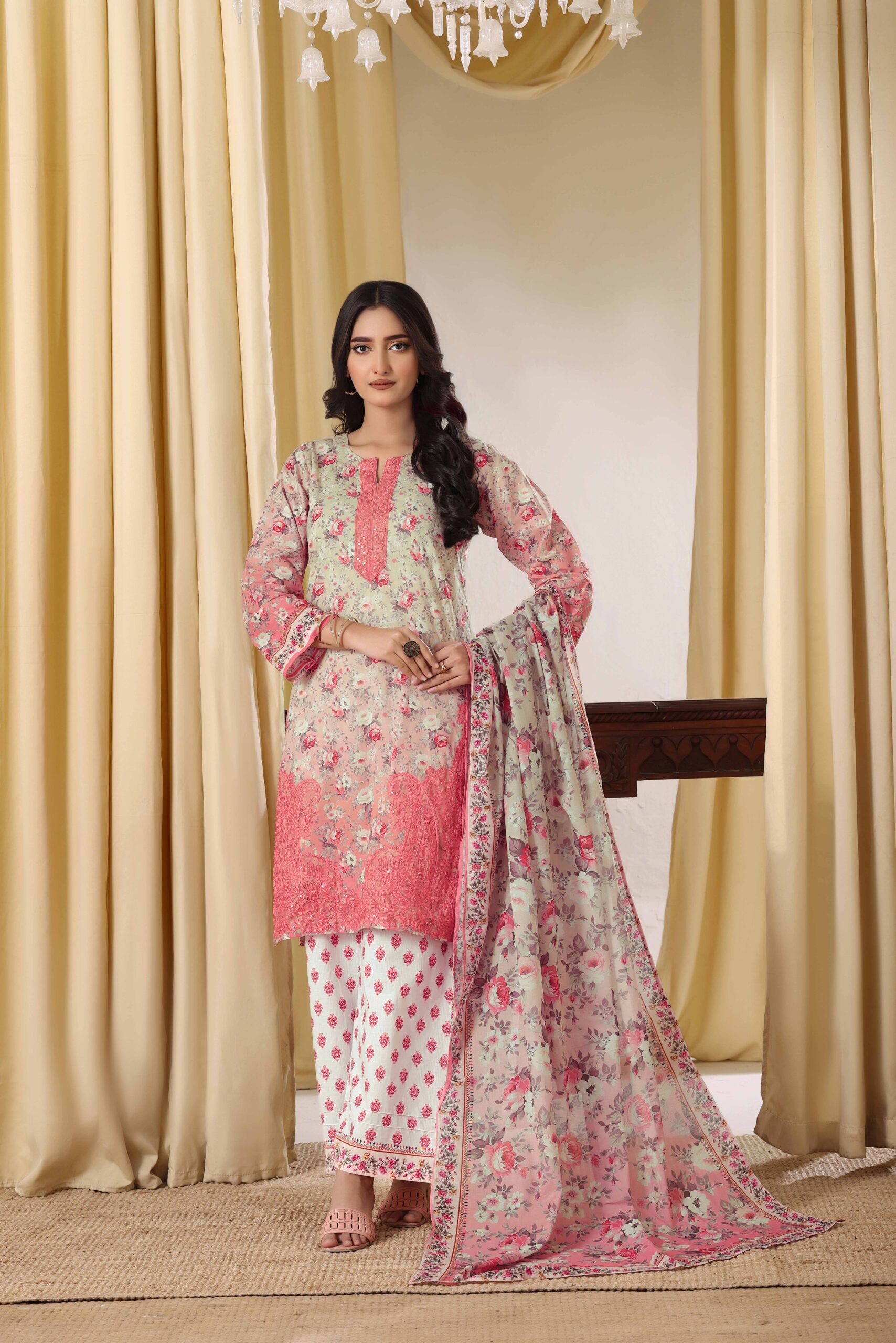 Urbane Exclusive Embroidered – D01